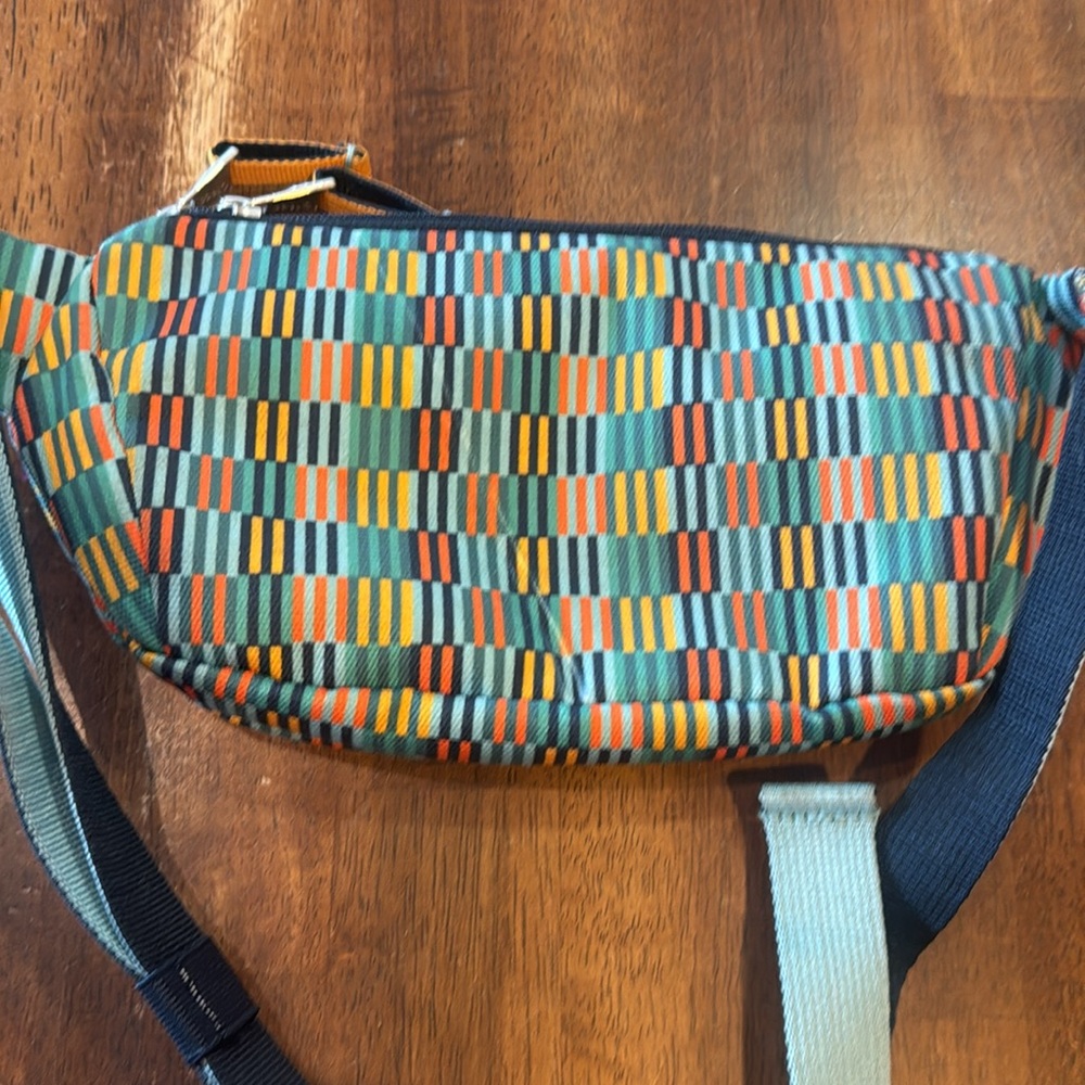 Chaco Fanny pack - Picture 7 of 9